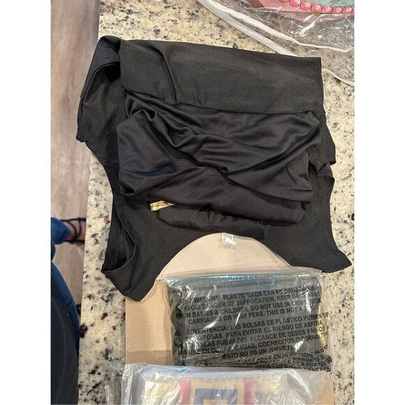 Amscan womens Egyptian Queen Costume for Women - Picture 5 of 8